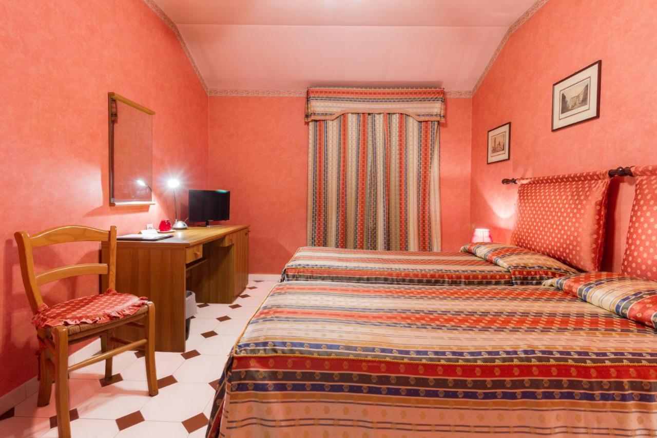 Park Hotel Villa Salzea Trofarello Exteriör bild