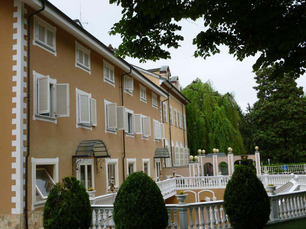 Park Hotel Villa Salzea Trofarello Exteriör bild
