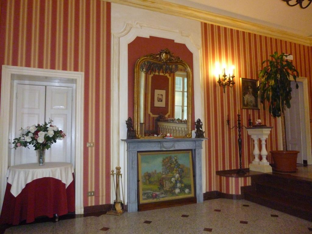 Park Hotel Villa Salzea Trofarello Exteriör bild