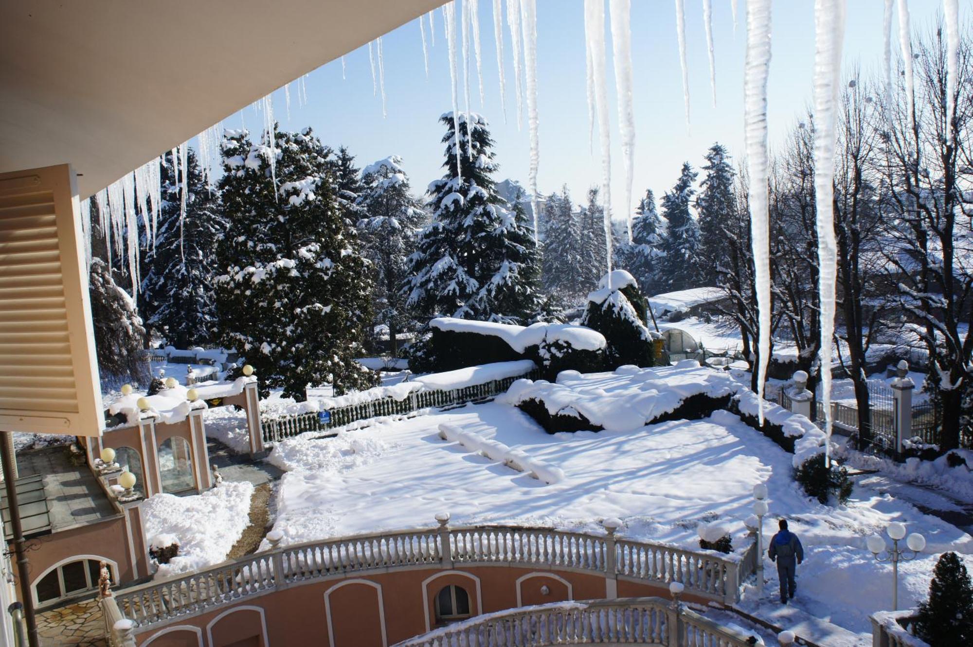 Park Hotel Villa Salzea Trofarello Exteriör bild